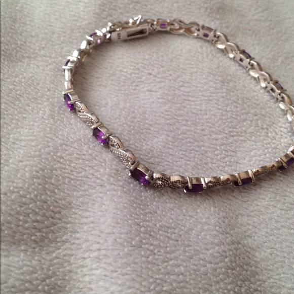 Amethyst and Silver Bracelet - Picture 2 of 4